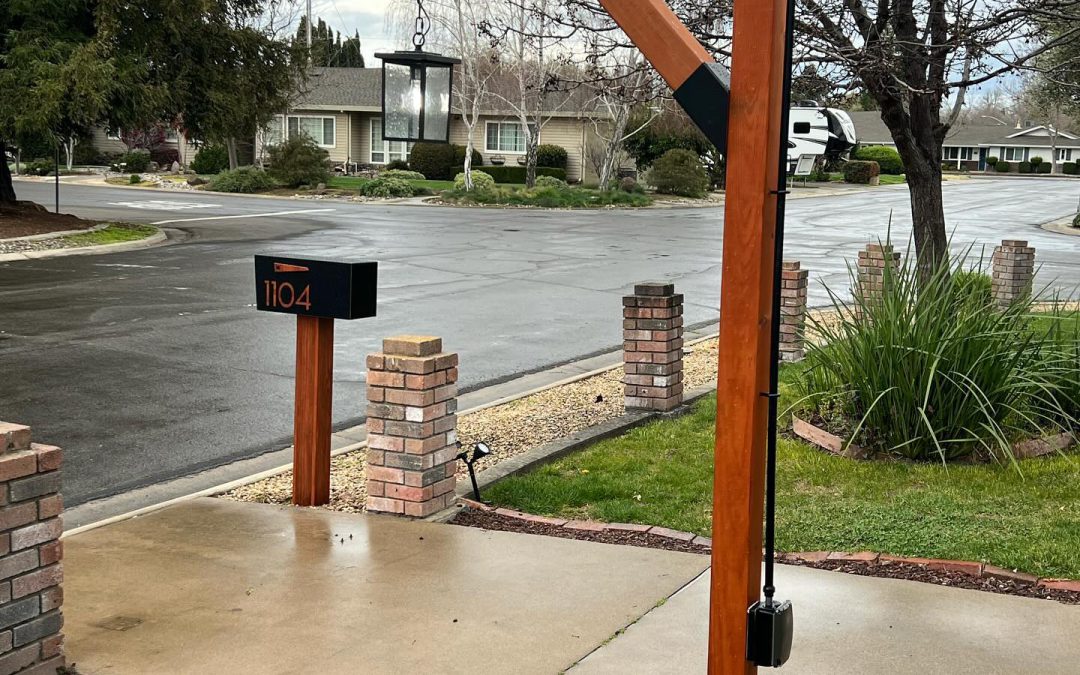 Premium Curb Appeal Upgrade: Custom Mailbox & Lamp Post Installation